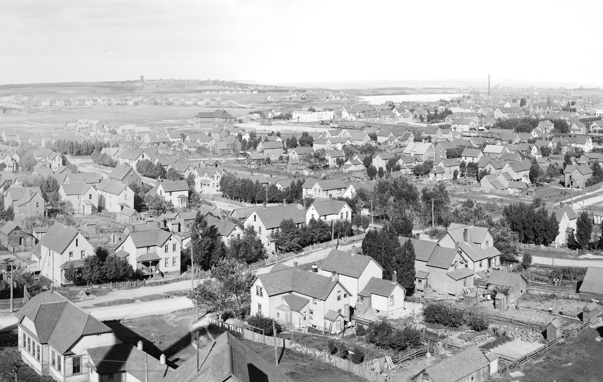Panorama of Calumet, Michigan, around 1900, looking across the company houses toward the mine shafts
