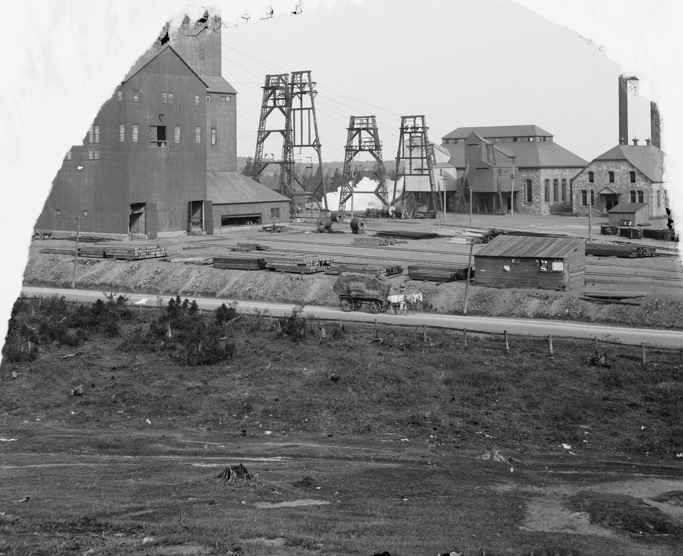 The Tamarack No. 5 shaft house and headframes, Calumet, Michigan, around 1900 to 1910